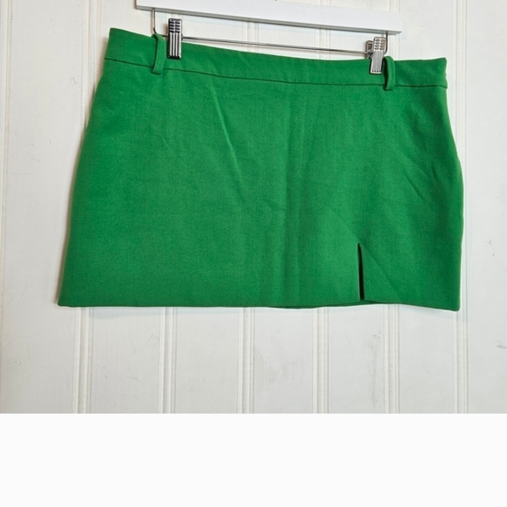 Zara Bright Green Mini Skirt - Picture 2 of 6